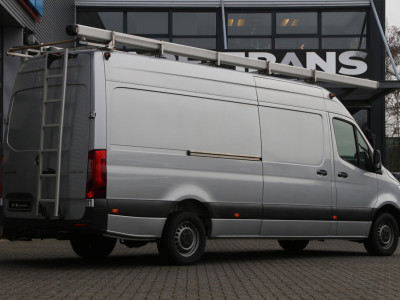 Mercedes-Benz Sprinter 319 3.0 CDI V6 | Aut. | Glaswagen / Glasresteel | 3.5t trekgewicht | Clima.. 8