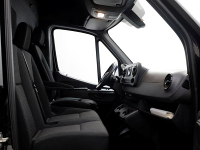 Mercedes-Benz Sprinter 319 CDI 3.0 V6 190pk 7G Automaat L3H2 Maxi LED/360° Camera/Luifel/230V 01-2019 5