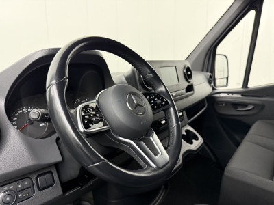 Mercedes-Benz Sprinter 319CDI 3.0V6 Automaat L2H2 Exclusive | Standkachel | Led | Airco | Multimedia | Camera | 2800Kg Trekhaak foto 16