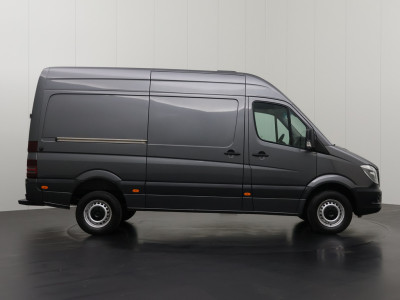 Mercedes-Benz Sprinter 319CDI 3.0V6 L2H2 | Camera | Airco | Cruise | Trekhaak | Betimmering foto 13