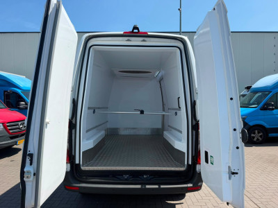 Mercedes-Benz Sprinter 319 CDI L2 H2 Automaat Koelwagen Dag en Nacht foto 3