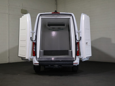 Mercedes-Benz Sprinter 319 CDI L2 H2 Koelwagen Dag en Nacht 3.5T Trekhaak foto 11