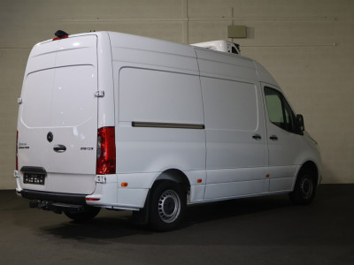 Mercedes-Benz Sprinter 319 CDI L2 H2 Koelwagen Dag en Nacht 3.5T Trekhaak foto 7