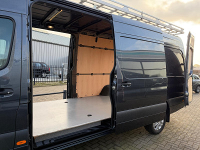 Mercedes-Benz Sprinter 319 CDI L3H2 2x Schuifdeur | Aut. | Distronic | LED | Mbux | 2x Gev. Stoel 7