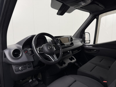 Mercedes-Benz Sprinter 319CDI L3H2 Maxi 4x4 Xperience Edition | Navigatie | Camera | Multimedia | Airco | Cruise | Betimmering | 2800Kg Trekhaak foto 4