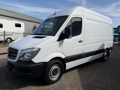 Mercedes-Benz Sprinter 319 CDI V6 L2H2 Euro 6 | 3.5T Trekhaak | Automaat | Airco foto 5
