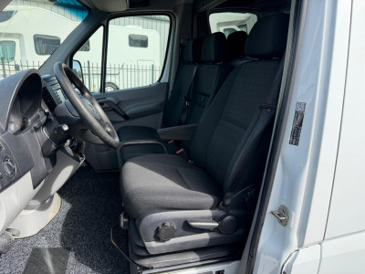 Mercedes-Benz Sprinter 319 CDI V6 L2H2 Euro 6 | 3.5T Trekhaak | Automaat | Airco foto 9