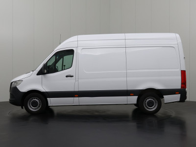 Mercedes-Benz Sprinter 319CDi Automaat L2H2 | 3500Kg Trekhaak | Navigatie | Camera | Airco | Cruise | 3-Zits | Betimmering 12