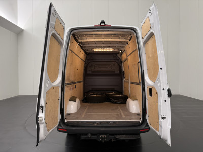 Mercedes-Benz Sprinter 319CDi Automaat L2H2 | 3500Kg Trekhaak | Navigatie | Camera | Airco | Cruise | 3-Zits | Betimmering 4