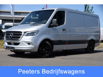 Mercedes-Benz Sprinter 319 V6 3.0 CDI L2H1 PB Edition 360 Camera, Adaptieve Cruise, Carplay, 3500kg Trekhaak, LED, 10,5 Mbux, Sensoren, Leder, Stoelverwarming, Uniek!