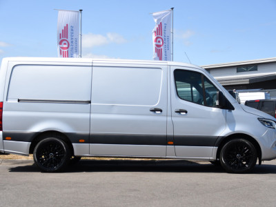 Mercedes-Benz Sprinter 319 V6 3.0 CDI L2H1 PB Edition 360 Camera, Adaptieve Cruise, Carplay, 3500kg Trekhaak, LED, 10,5 Mbux, Sensoren, Leder, Stoelverwarming, Uniek! 10