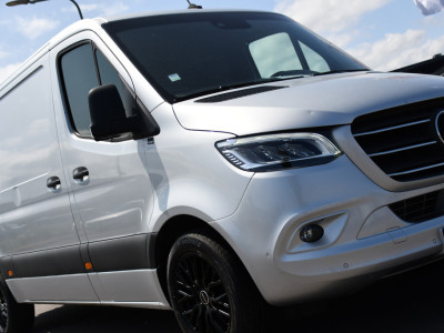 Mercedes-Benz Sprinter 319 V6 3.0 CDI L2H1 PB Edition 360 Camera, Adaptieve Cruise, Carplay, 3500kg Trekhaak, LED, 10,5 Mbux, Sensoren, Leder, Stoelverwarming, Uniek! 18