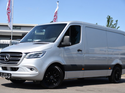 Mercedes-Benz Sprinter 319 V6 3.0 CDI L2H1 PB Edition 360 Camera, Adaptieve Cruise, Carplay, 3500kg Trekhaak, LED, 10,5 Mbux, Sensoren, Leder, Stoelverwarming, Uniek! 4