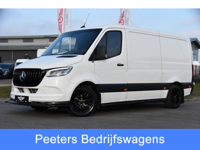 Mercedes-Benz Sprinter 319 V6 3.0 CDI L2H1 RWD AMG Edition Camera, Cruise, Carplay, LED, 10,5 Mbux, 3500kg Trekhaak, Standkachel, Multimedia, Stoelverwarming, Automaat, Uniek!