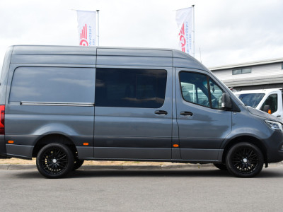 Mercedes-Benz Sprinter 319 V6 3.0 CDI L2H2 DC PB Edition 360 Camera, Cruise, Carplay, Automaat, LED, Stoelverwarming, 10,5 Mbux, Multimedia, Geveerde stoel, 190pk, Trekhaak, Uniek! foto 10