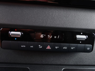 Mercedes-Benz Sprinter 319 V6 3.0 CDI L2H2 DC PB Edition 360 Camera, Cruise, Carplay, Automaat, LED, Stoelverwarming, 10,5 Mbux, Multimedia, Geveerde stoel, 190pk, Trekhaak, Uniek! foto 21