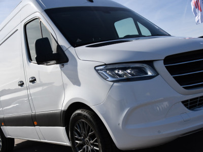 Mercedes-Benz Sprinter 319 V6 3.0 CDI L2H2 PB Edition Adaptieve Cruise, 360 Camera, Carplay, LED, 10,5 Mbux, Automaat, 190pk, Leder, Multimedia, Uniek! foto 16