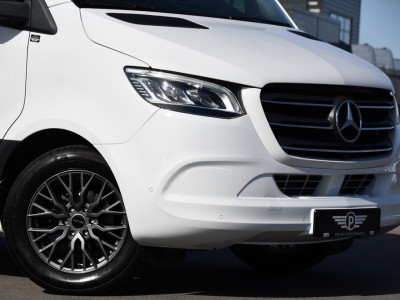 Mercedes-Benz Sprinter 319 V6 3.0 CDI L2H2 PB Edition Adaptieve Cruise, 360 Camera, Carplay, LED, 10,5 Mbux, Automaat, 190pk, Leder, Multimedia, Uniek! foto 3