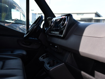 Mercedes-Benz Sprinter 319 V6 3.0 CDI L2H2 PB Edition Camera, Carplay, LED, Leder, 10,5 Mbux, Stoelverwarming, Elektrische Deur, Automaat, Geveerde Stoel, Uniek! foto 19