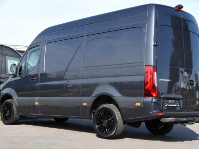 Mercedes-Benz Sprinter 319 V6 3.0 CDI L2H2 PB Edition Camera, Carplay, LED, Leder, 10,5 Mbux, Stoelverwarming, Elektrische Deur, Automaat, Geveerde Stoel, Uniek! foto 3