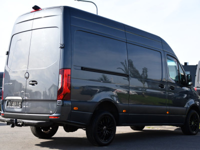 Mercedes-Benz Sprinter 319 V6 3.0 CDI L2H2 PB Edition Camera, Carplay, LED, Leder, 10,5 Mbux, Stoelverwarming, Elektrische Deur, Automaat, Geveerde Stoel, Uniek! foto 6