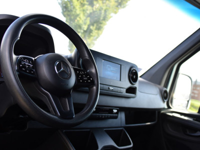 Mercedes-Benz Sprinter 319 V6 3.0 CDI L2H2 PB Edition Camera, Cruise, Carplay, Multimedia, Automaat, Geveerde stoel, 190pk, Trekhaak, Uniek! foto 11