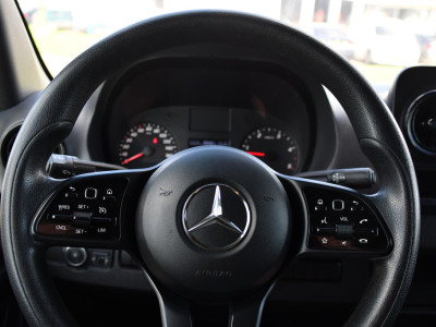 Mercedes-Benz Sprinter 319 V6 3.0 CDI L2H2 PB Edition Camera, Cruise, Carplay, Multimedia, Automaat, Geveerde stoel, 190pk, Trekhaak, Uniek! foto 13