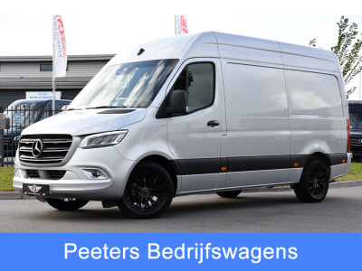 Mercedes-Benz Sprinter 319 V6 3.0 CDI L2H2 PB Edition Marge! 360 Camera, Cruise, Carplay, 3500kg Trekhaak, 10,5 Mbux, LED, Stoelverwarming, 360 Sensoren, Uniek!