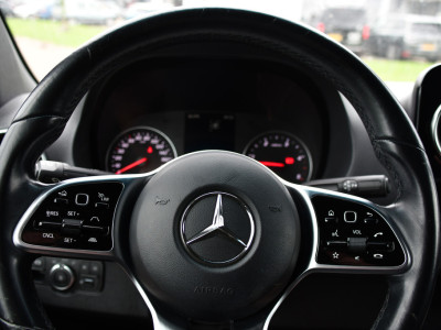 Mercedes-Benz Sprinter 319 V6 3.0 CDI L3H2 Black Edition Adaptieve Cruise, 360 Camera, Carplay, LED, Voorruit verwarming, Automaat, 10,5 Mbux, NAVI, 2 x Geveerde stoel, Uniek! foto 14