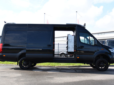 Mercedes-Benz Sprinter 319 V6 3.0 CDI L3H2 Black Edition FULL OPTIONS! Cruise, 360 Camera, Carplay, 10,5 Mbux, 190pk, 2 x Schuifdeur, Sper, LED, Leder, Stoelverwarming, Standkachel, Trekhaak, Uniek! foto 11