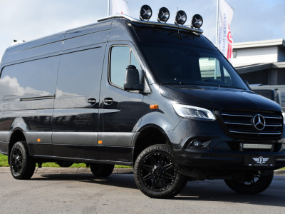 Mercedes-Benz Sprinter 319 V6 3.0 CDI L3H2 Black Edition FULL OPTIONS! Cruise, 360 Camera, Carplay, 10,5 Mbux, 190pk, 2 x Schuifdeur, Sper, LED, Leder, Stoelverwarming, Standkachel, Trekhaak, Uniek! foto 5