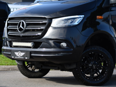 Mercedes-Benz Sprinter 319 V6 3.0 CDI L3H2 Black Edition FULL OPTIONS! Cruise, 360 Camera, Carplay, 10,5 Mbux, 190pk, 2 x Schuifdeur, Sper, LED, Leder, Stoelverwarming, Standkachel, Trekhaak, Uniek! foto 7
