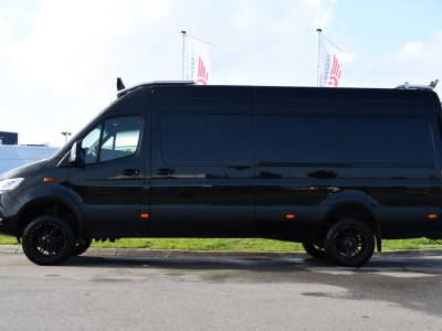 Mercedes-Benz Sprinter 319 V6 3.0 CDI L3H2 Black Edition FULL OPTIONS! Cruise, 360 Camera, Carplay, 10,5 Mbux, 190pk, 2 x Schuifdeur, Sper, LED, Leder, Stoelverwarming, Standkachel, Trekhaak, Uniek! foto 9