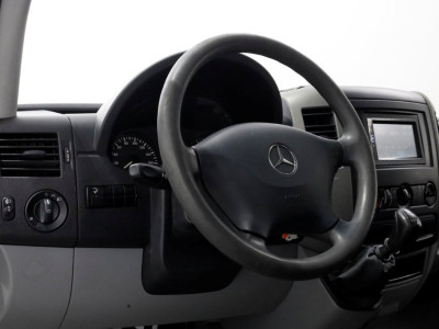 Mercedes-Benz Sprinter 510 CDI Bakwagen met laadklep en zijdeur L439cm + trekhaak 06-2012 14