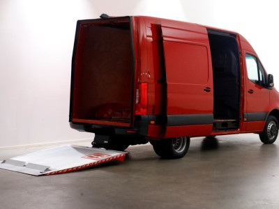 Mercedes-Benz Sprinter 514 CDI 143pk 7G Automaat N1 L2H2 Laadklep 500kg 10-2020 foto 3