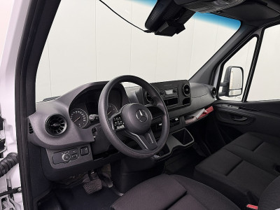 Mercedes-Benz Sprinter 515CDI Automaat Bakwagen+Laadklep | 2,26 Hoog | Camera | Airco | Cruise | 3-Zits | Dakspoiler foto 2