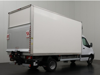 Mercedes-Benz Sprinter 515CDI Automaat Bakwagen+Laadklep | 2,26 Hoog | Camera | Airco | Cruise | 3-Zits | Dakspoiler foto 3