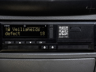 Mercedes-Benz Sprinter 518 CDI 3.0 180PK | Be-Trekker 8.7T | TG: 6690 KG | Cruise | Airco | 6-Persoons 19