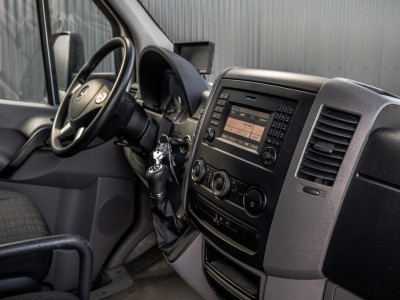Mercedes-Benz Sprinter 519 CDI 3.0 V6 | 190 PK | Euro 6 | Automaat | LED | Cruise | Airco | 3-Zits 2