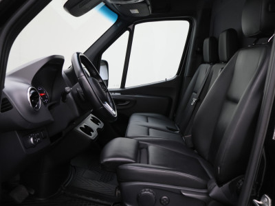 Mercedes-Benz Sprinter 519 CDI Automaat L2H2 Leer, LED, 360 camera, ACC, Trekhaak, Airco, Dubbel lucht, N1 foto 10