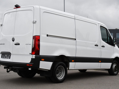 Mercedes-Benz Sprinter 519 V6 3.0 CDI L2H1 PB Edition Camera, Cruise, Carplay, 3500kg Trekhaak, LED, Mbux, Geveerde Stoel, Uniek! 319 6