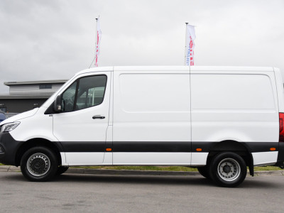 Mercedes-Benz Sprinter 519 V6 3.0 CDI L2H1 PB Edition Camera, Cruise, Carplay, 3500kg Trekhaak, LED, Mbux, Geveerde Stoel, Uniek! 319 9