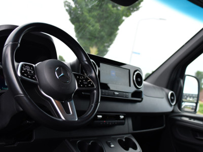 Mercedes-Benz Sprinter 519 V6 3.0 CDI L4H2 PB Edition N1, 360 Camera, Cruise, Carplay, 10,5 Mbux, Automaat, Sensoren, 190pk, Elektrische deur, Stoelverwarming, Geveerde stoel, Uniek! 319 2
