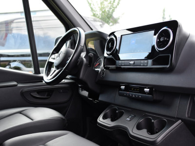 Mercedes-Benz Sprinter 519 V6 3.0 CDI L4H2 PB Edition N1, 360 Camera, Cruise, Carplay, 10,5 Mbux, Automaat, Sensoren, 190pk, Elektrische deur, Stoelverwarming, Geveerde stoel, Uniek! 319 20