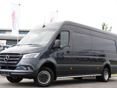 Mercedes-Benz Sprinter 519 V6 3.0 CDI L4H2 PB Edition N1, 360 Camera, Cruise, Carplay, 10,5 Mbux, Automaat, Sensoren, 190pk, Elektrische deur, Stoelverwarming, Geveerde stoel, Uniek! 319 4