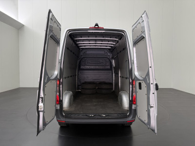 Mercedes-Benz Sprinter 9G-Tronic Automaat L2H2 Edition | Multimedia | Camera | Airco | Betimmering | 3-Zits 4