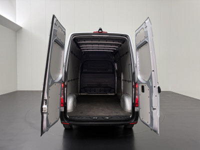 Mercedes-Benz Sprinter 9G-Tronic Automaat L2H2 | Multimedia | Airco | Cruise | 3-Zits foto 4