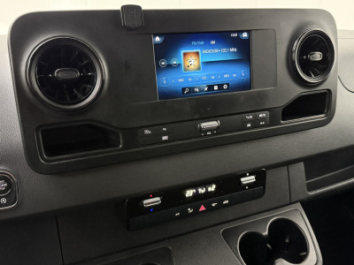 Mercedes-Benz Sprinter Automaat L2H2 | Led | LMV EUR 1900,-- meerprijs | Camera | Multimedia | Airco | Cruise | 3-Zits 19