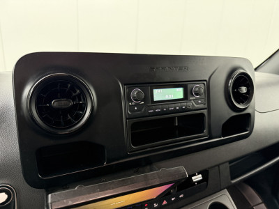 Mercedes-Benz Sprinter Automaat L3H2 EURO VI-D | Airco | Camera | Laadruimte schapinrichting foto 17