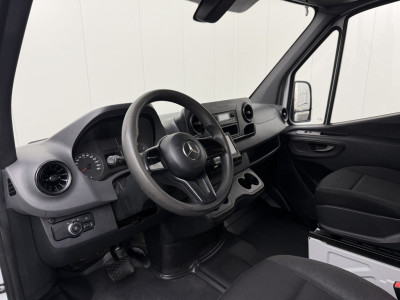 Mercedes-Benz Sprinter Automaat L3H2 Maxi | Airco | Camera | Bezorgsschappen foto 3